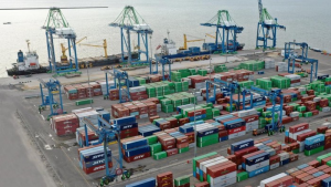 Pelabuhan di Makassar
