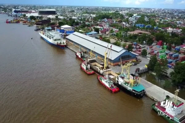 Pelabuhan trisakti banjarmasin